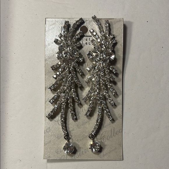 NWT Elegant Silver Crystal Rhinestone Earrings Clip On - Picture 2 of 15